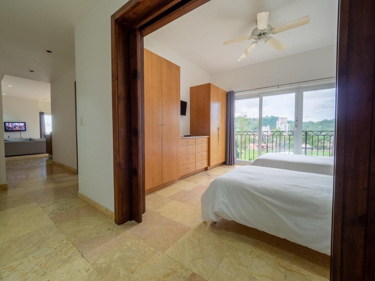 Ocean Terrace, Beachfront- A505 ฆาโก ภายนอก รูปภาพ